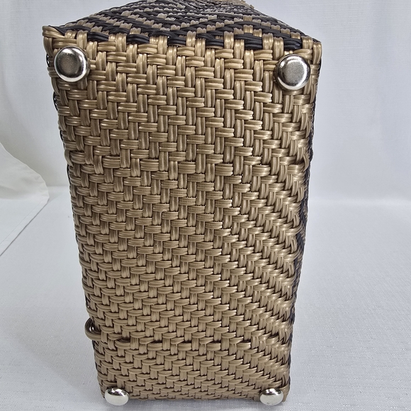 Chic Woven Tote Bag - Black and Brown - Picture 7 of 9